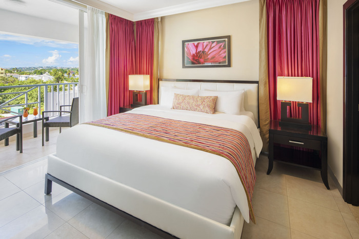 Concierge Collection Club Room – 2 Bed Ocean Front