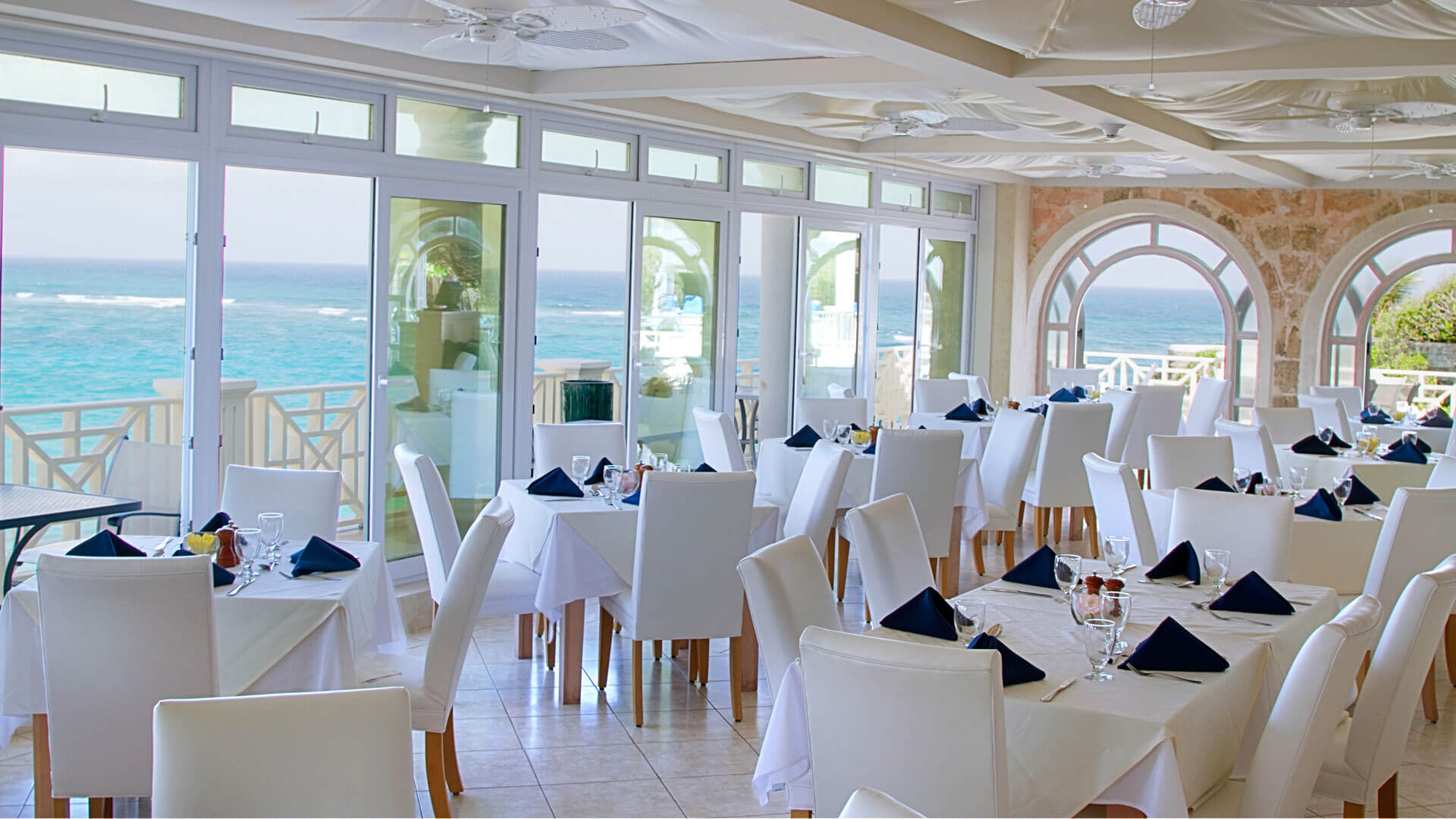 L’Azure Restaurant